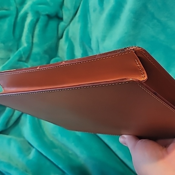 Louis vuitton brown epi leather pouch - Picture 5 of 8